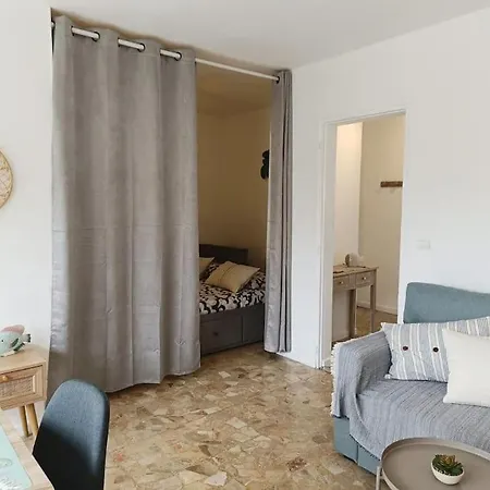 Le Coquet T2 A 50 M De La Appartamento Saint-Raphaël